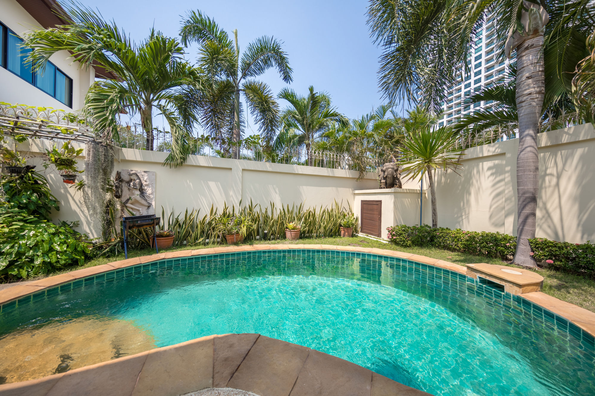 Majestic Pool Villa